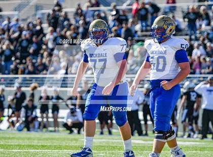 Thumbnail 1 in Grandview vs. Rockdale (UIL 3A D1 Bi-District) photogallery.