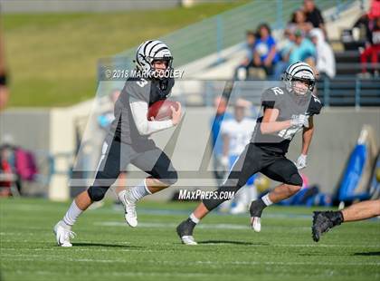 Thumbnail 1 in Grandview vs. Rockdale (UIL 3A D1 Bi-District) photogallery.
