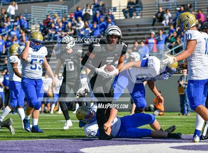 Thumbnail 2 in Grandview vs. Rockdale (UIL 3A D1 Bi-District) photogallery.