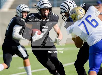 Thumbnail 1 in Grandview vs. Rockdale (UIL 3A D1 Bi-District) photogallery.