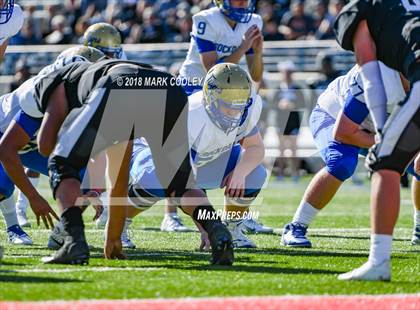 Thumbnail 3 in Grandview vs. Rockdale (UIL 3A D1 Bi-District) photogallery.