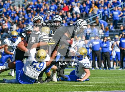 Thumbnail 2 in Grandview vs. Rockdale (UIL 3A D1 Bi-District) photogallery.