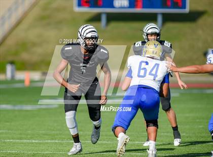 Thumbnail 3 in Grandview vs. Rockdale (UIL 3A D1 Bi-District) photogallery.