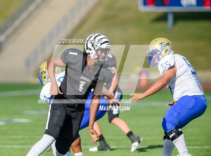 Thumbnail 3 in Grandview vs. Rockdale (UIL 3A D1 Bi-District) photogallery.