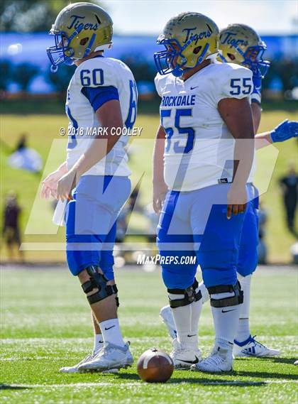 Thumbnail 2 in Grandview vs. Rockdale (UIL 3A D1 Bi-District) photogallery.