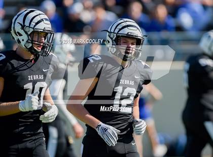 Thumbnail 3 in Grandview vs. Rockdale (UIL 3A D1 Bi-District) photogallery.
