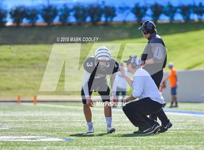 Thumbnail 2 in Grandview vs. Rockdale (UIL 3A D1 Bi-District) photogallery.