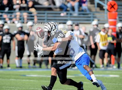 Thumbnail 2 in Grandview vs. Rockdale (UIL 3A D1 Bi-District) photogallery.