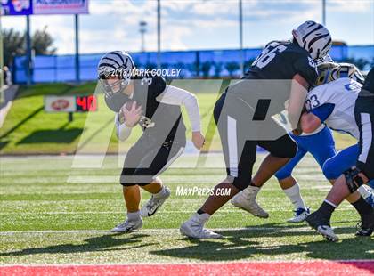 Thumbnail 2 in Grandview vs. Rockdale (UIL 3A D1 Bi-District) photogallery.