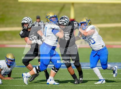 Thumbnail 1 in Grandview vs. Rockdale (UIL 3A D1 Bi-District) photogallery.