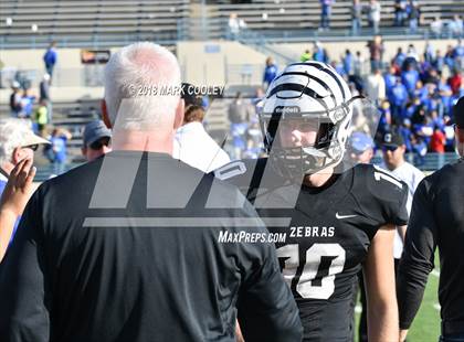 Thumbnail 2 in Grandview vs. Rockdale (UIL 3A D1 Bi-District) photogallery.