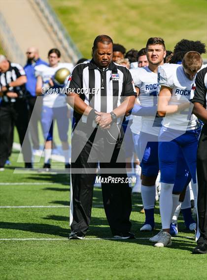 Thumbnail 2 in Grandview vs. Rockdale (UIL 3A D1 Bi-District) photogallery.