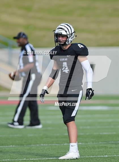Thumbnail 2 in Grandview vs. Rockdale (UIL 3A D1 Bi-District) photogallery.