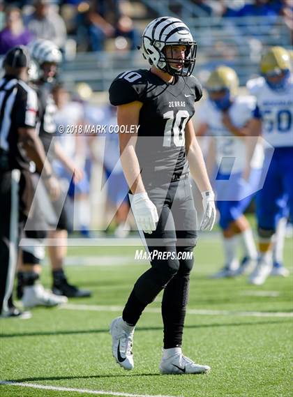 Thumbnail 3 in Grandview vs. Rockdale (UIL 3A D1 Bi-District) photogallery.