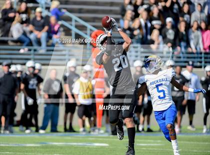 Thumbnail 3 in Grandview vs. Rockdale (UIL 3A D1 Bi-District) photogallery.