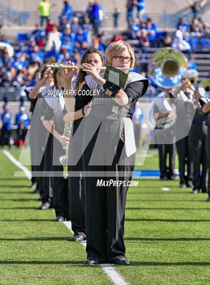 Thumbnail 3 in Grandview vs. Rockdale (UIL 3A D1 Bi-District) photogallery.