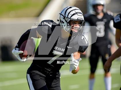 Thumbnail 1 in Grandview vs. Rockdale (UIL 3A D1 Bi-District) photogallery.