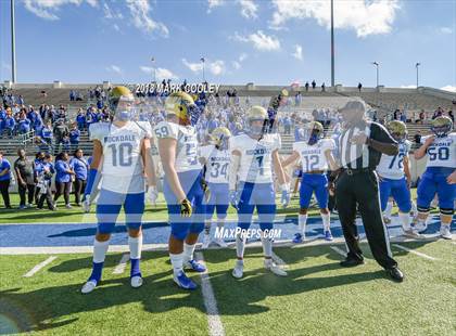 Thumbnail 1 in Grandview vs. Rockdale (UIL 3A D1 Bi-District) photogallery.
