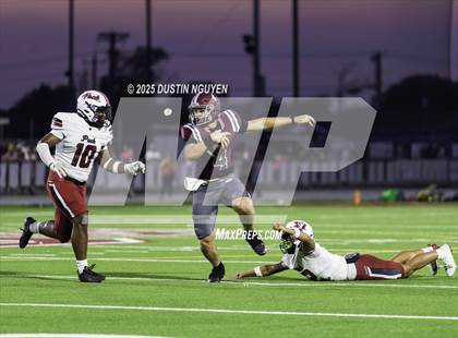 Thumbnail 3 in Weiss @ A&M Consolidated photogallery.
