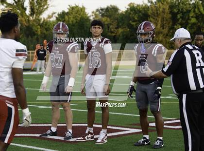 Thumbnail 3 in Weiss @ A&M Consolidated photogallery.