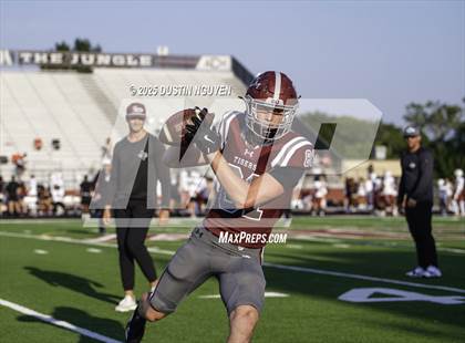 Thumbnail 3 in Weiss @ A&M Consolidated photogallery.