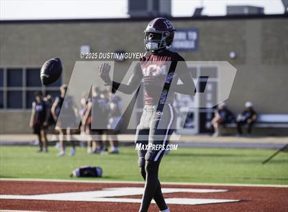 Thumbnail 2 in Weiss @ A&M Consolidated photogallery.