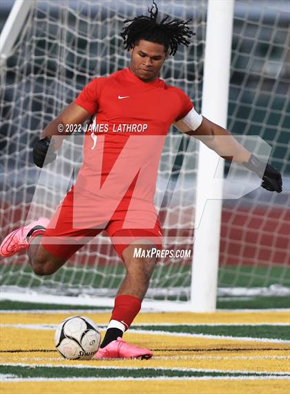 Thumbnail 2 in Hilton @ McQuaid Jesuit (NYSPHSAA Section 5 Class AA Semifinal) photogallery.