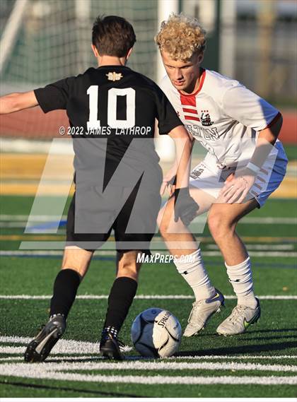 Thumbnail 3 in Hilton @ McQuaid Jesuit (NYSPHSAA Section 5 Class AA Semifinal) photogallery.
