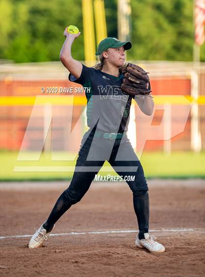 Thumbnail 2 in Linn-Mar @ Iowa City West photogallery.