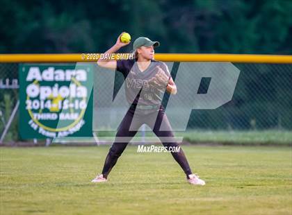 Thumbnail 2 in Linn-Mar @ Iowa City West photogallery.