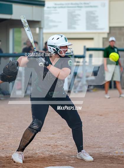 Thumbnail 2 in Linn-Mar @ Iowa City West photogallery.