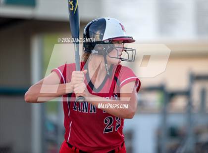 Thumbnail 1 in Linn-Mar @ Iowa City West photogallery.
