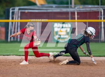 Thumbnail 3 in Linn-Mar @ Iowa City West photogallery.