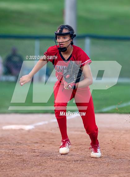 Thumbnail 2 in Linn-Mar @ Iowa City West photogallery.