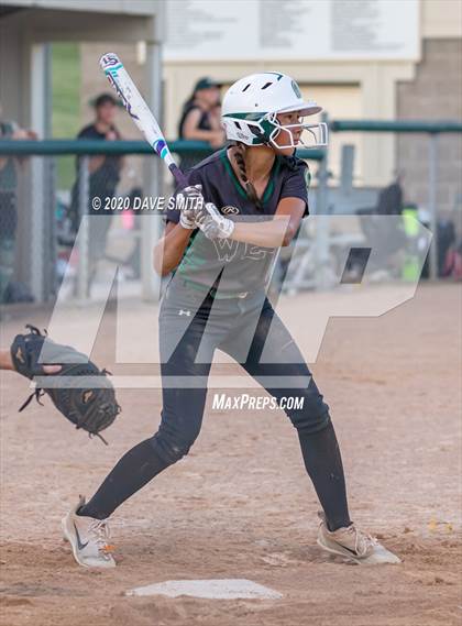 Thumbnail 1 in Linn-Mar @ Iowa City West photogallery.