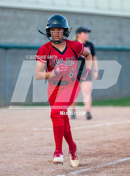 Thumbnail 3 in Linn-Mar @ Iowa City West photogallery.