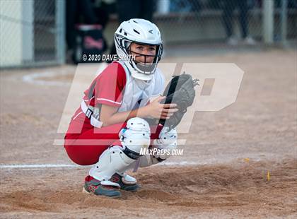 Thumbnail 2 in Linn-Mar @ Iowa City West photogallery.