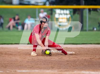 Thumbnail 1 in Linn-Mar @ Iowa City West photogallery.