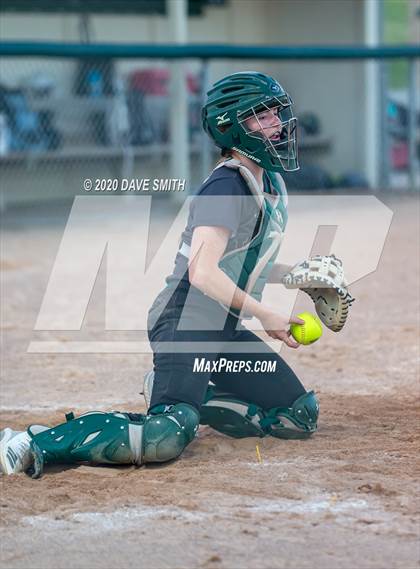 Thumbnail 2 in Linn-Mar @ Iowa City West photogallery.