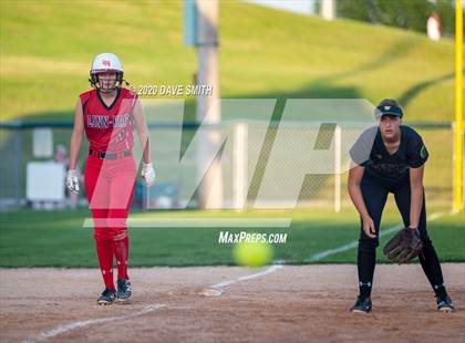 Thumbnail 2 in Linn-Mar @ Iowa City West photogallery.