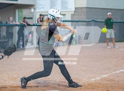 Thumbnail 2 in Linn-Mar @ Iowa City West photogallery.