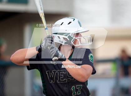 Thumbnail 3 in Linn-Mar @ Iowa City West photogallery.