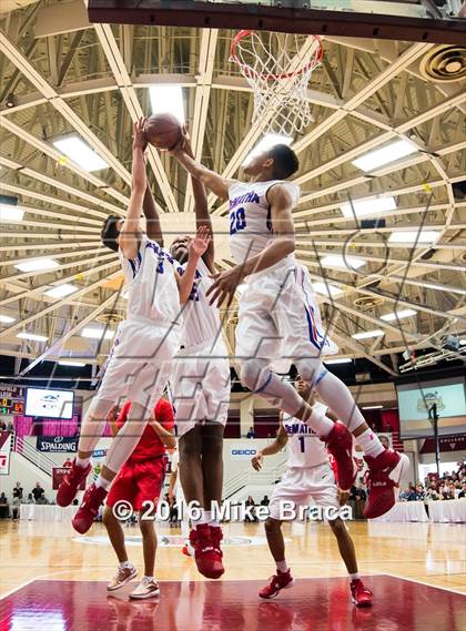 Thumbnail 3 in DeMatha vs. Chaminade (Spalding Hoophall Classic) photogallery.