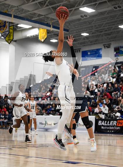 Thumbnail 2 in Sierra Canyon vs Blair Academy (Metro Classic) photogallery.