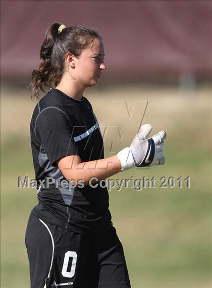 Thumbnail 1 in Maryville vs. Dobyns-Bennett (Bearden Invitational) photogallery.