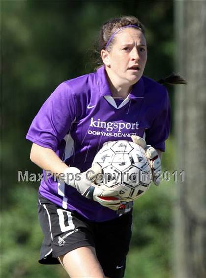 Thumbnail 1 in Maryville vs. Dobyns-Bennett (Bearden Invitational) photogallery.