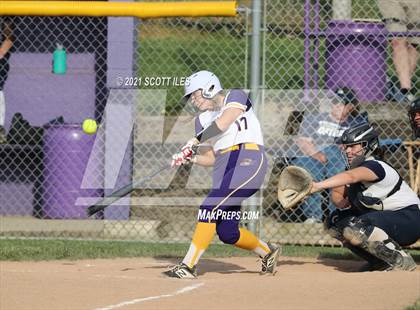 Thumbnail 3 in Granville vs Bloom-Carroll (OHSAA D2 District Playoff) photogallery.