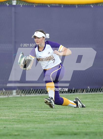 Thumbnail 1 in Granville vs Bloom-Carroll (OHSAA D2 District Playoff) photogallery.