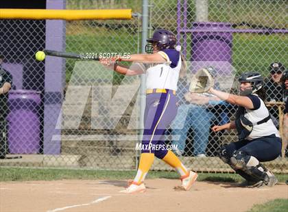 Thumbnail 1 in Granville vs Bloom-Carroll (OHSAA D2 District Playoff) photogallery.