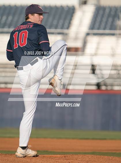 Thumbnail 3 in Oxford @ Lewisburg photogallery.
